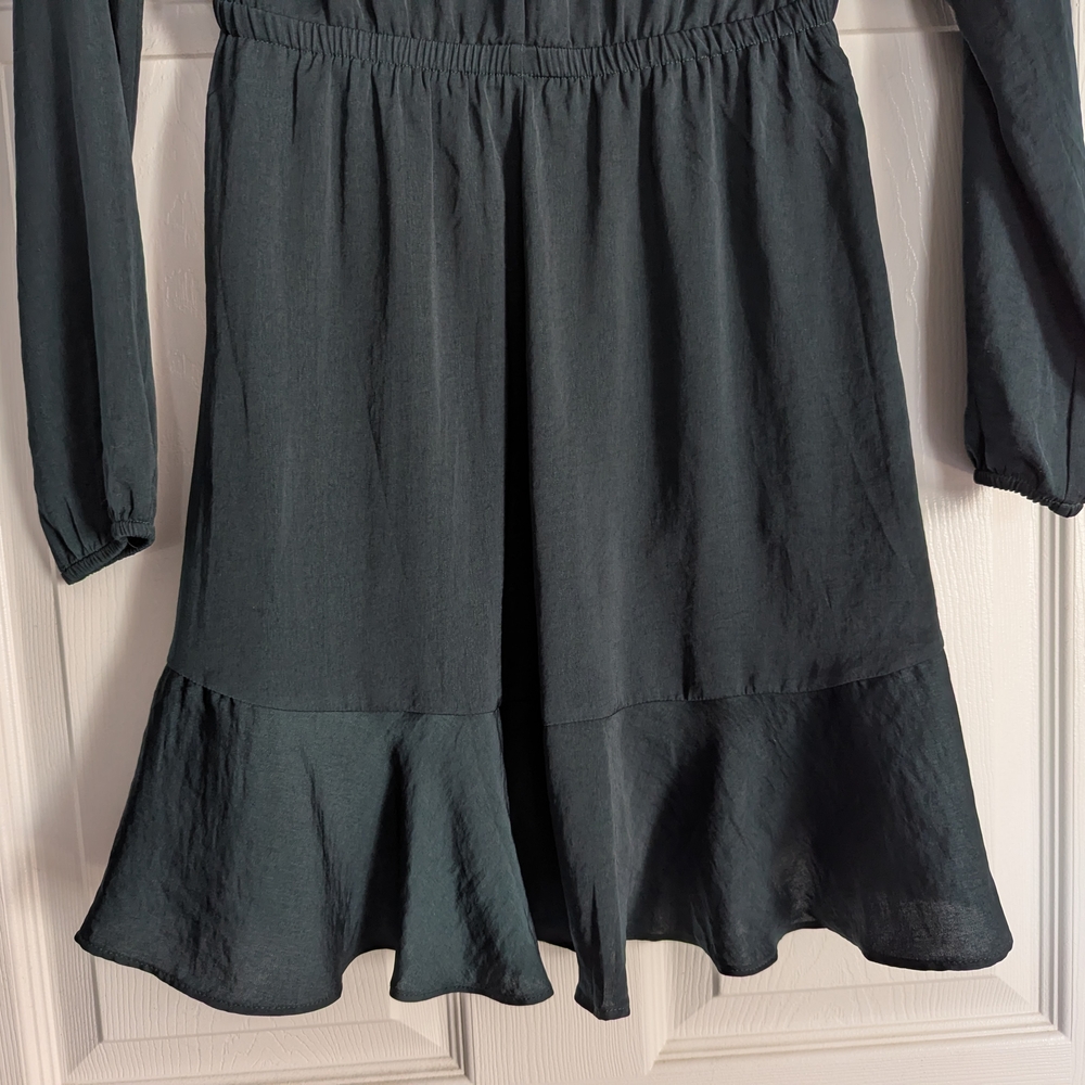 EXPRESS Ruffle Wrap Dress - Picture 7 of 8